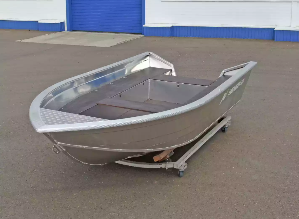 Алюминиевая лодка  Неман-420 в Пятигорске