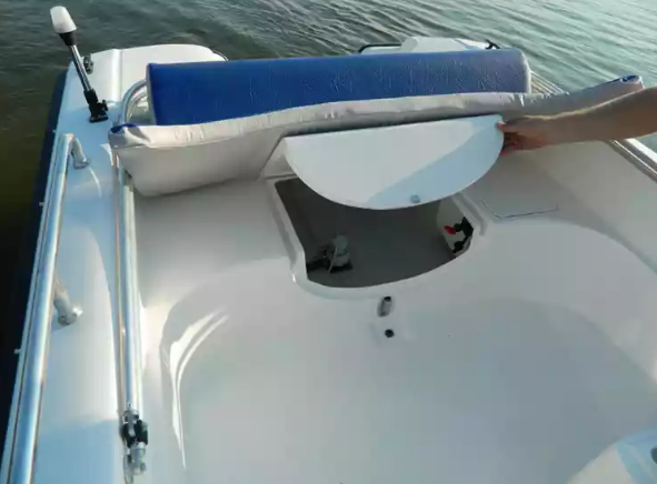 Стеклопластиковый катер Wyatboat-430 M (тримаран) в Пятигорске