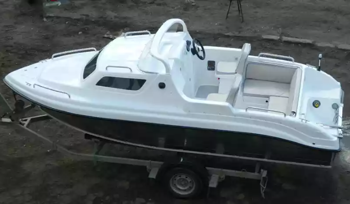 Комбинированный катер Neman-500 с каютой в Пятигорске