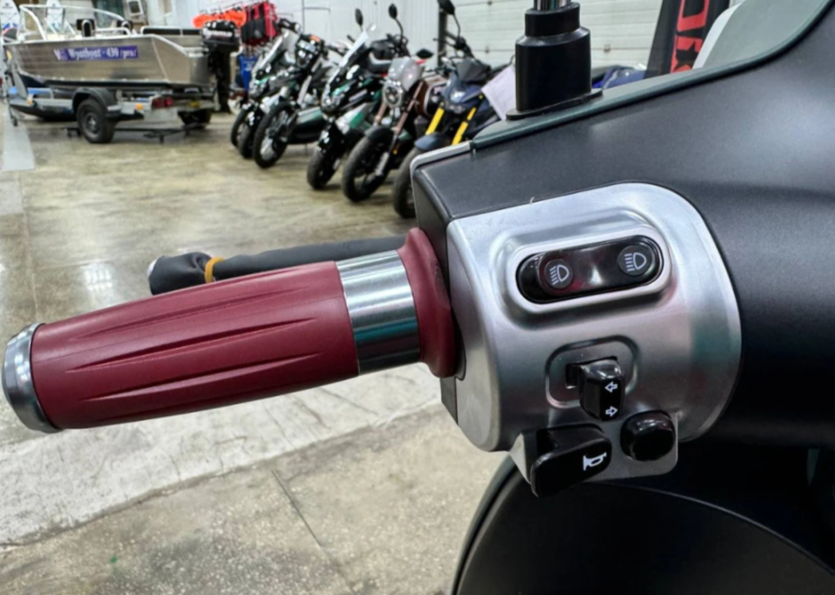 Скутер PROMAX Miami 240 (49) в Пятигорске