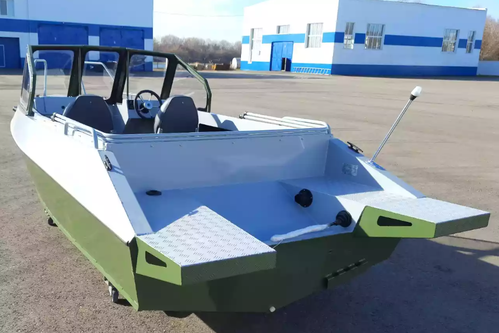 Алюминиевый катер Неман-550 DC Pro в Пятигорске