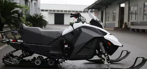 Снегоход ULAR 220 в Пятигорске