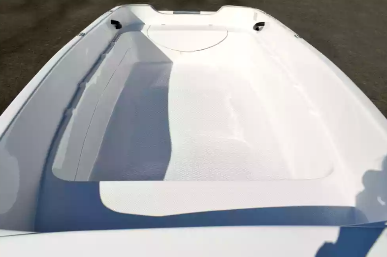 Стеклопластиковая лодка Пингвин (тримаран) в Пятигорске