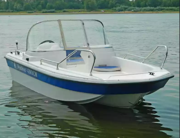 Стеклопластиковый катер Wyatboat-430 DCM (тримаран) в Пятигорске