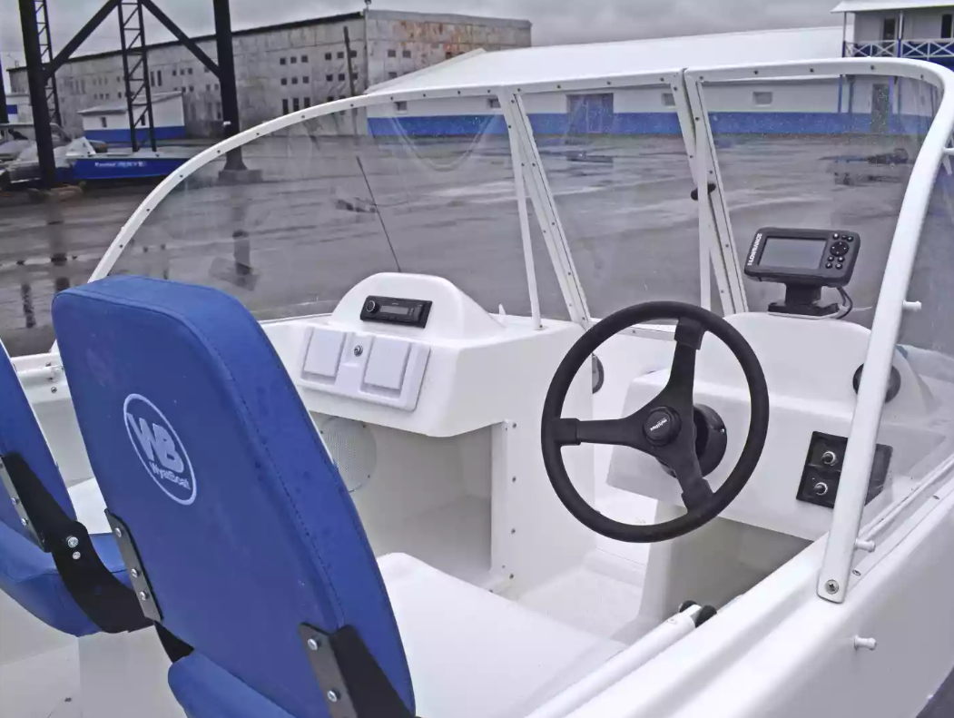 Стеклопластиковый катер Wyatboat-430DCМ (килевая) в Пятигорске