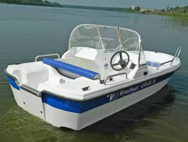 Стеклопластиковый катер Wyatboat-430 DCM (тримаран) в Пятигорске