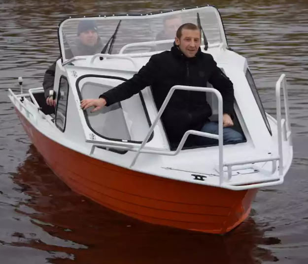 Алюминиевый катер Неман-500 (каютный) в Пятигорске