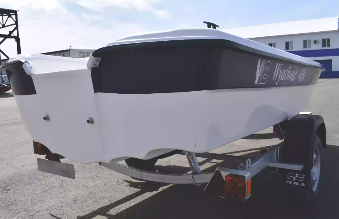 Стеклопластиковая лодка Wyatboat 430 тримаран в Пятигорске