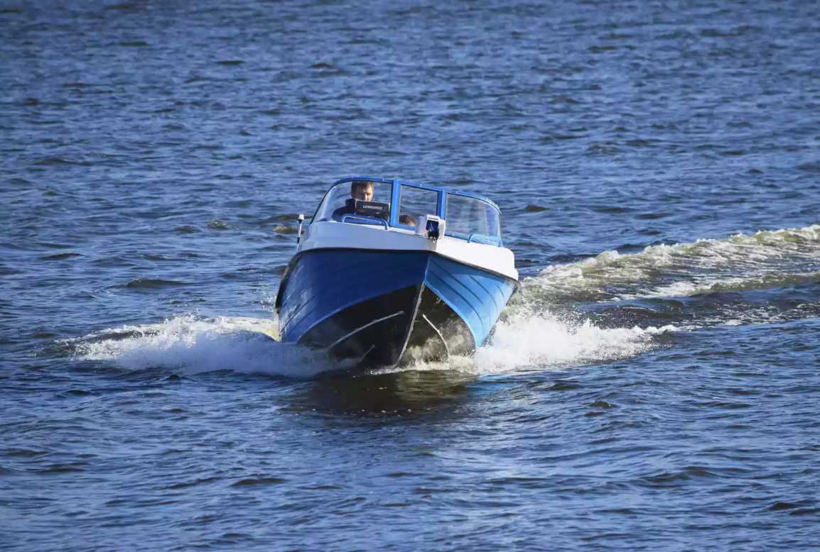 Комбинированный катер Neman-450 Open в Пятигорске