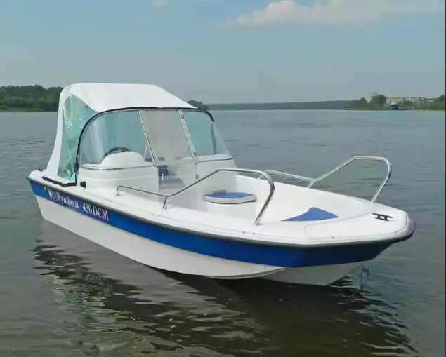 Стеклопластиковый катер Wyatboat-430 DCM (тримаран) в Пятигорске