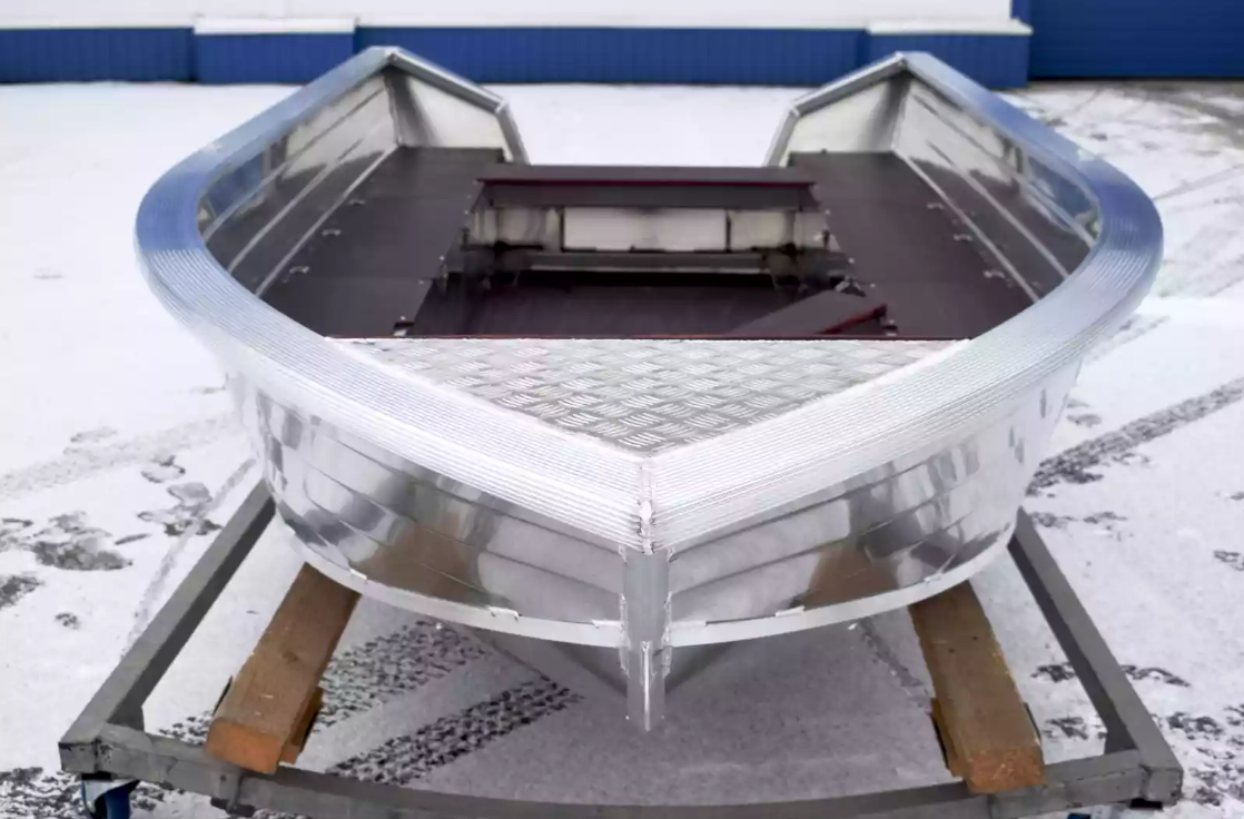 Алюминиевая лодка Неман-400 в Пятигорске