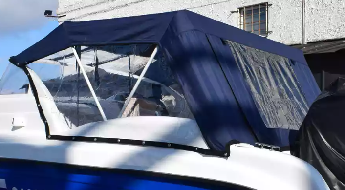 Стеклопластиковый катер Neman-550 с каютой в Пятигорске