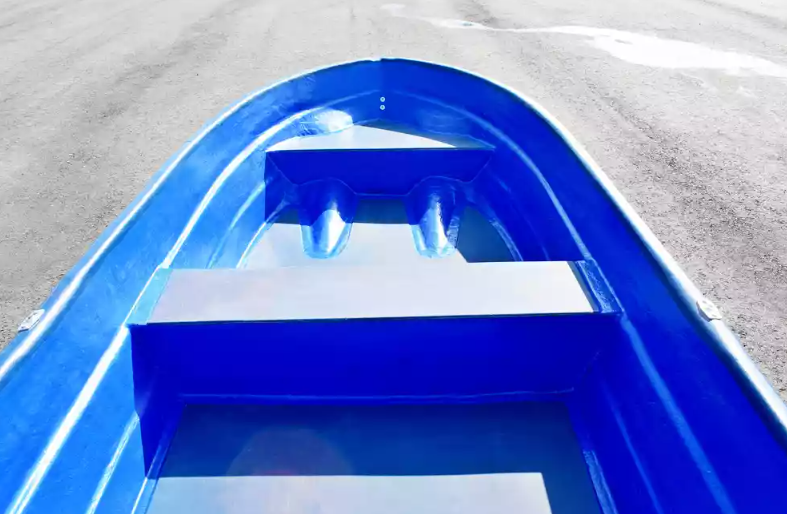 Стеклопластиковая лодка Neman-340 (тримаран) в Пятигорске