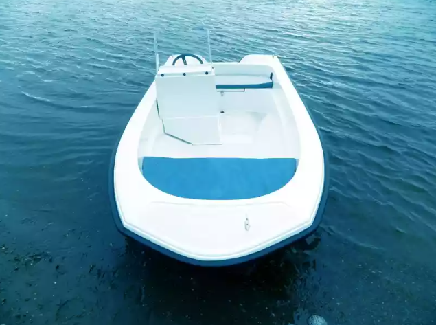 Стеклопластиковый катер Тримаран Wyatboat 430 C в Пятигорске