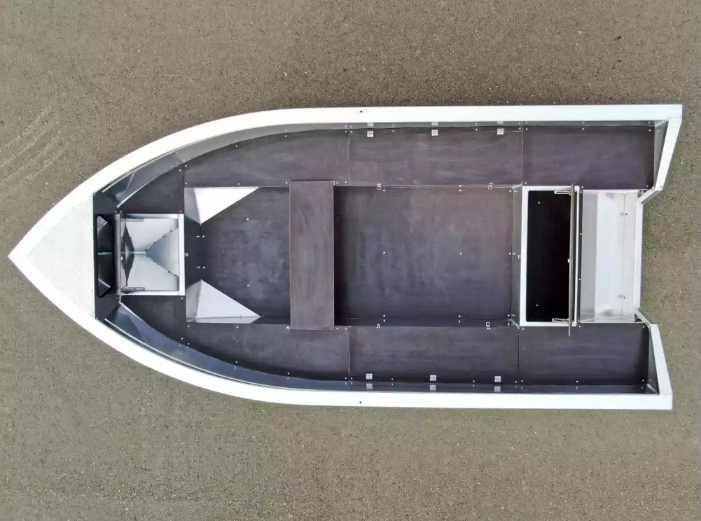 Алюминиевая лодка  Неман-420 в Пятигорске