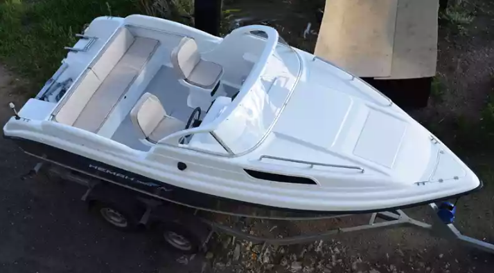 Комбинированный катер Neman-550 с каютой в Пятигорске