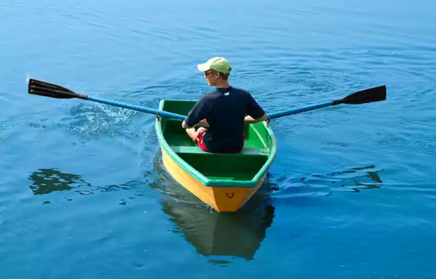 Стеклопластиковая лодка Малютка в Пятигорске