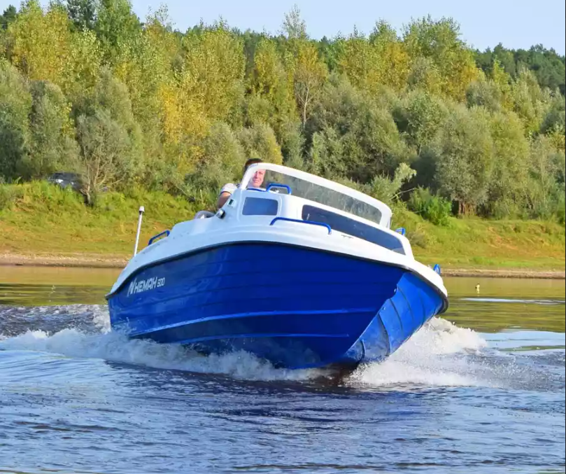 Комбинированный катер Neman-500 с каютой в Пятигорске