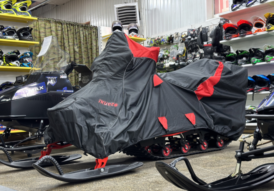 Чехол транспорт. снегохода IKUDZO HUNTER черно-красный Оксфорд ПРЕМИУМ качества с лого IKUDZO в Пятигорске