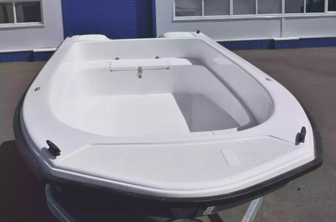 Стеклопластиковая лодка Wyatboat 430 тримаран в Пятигорске