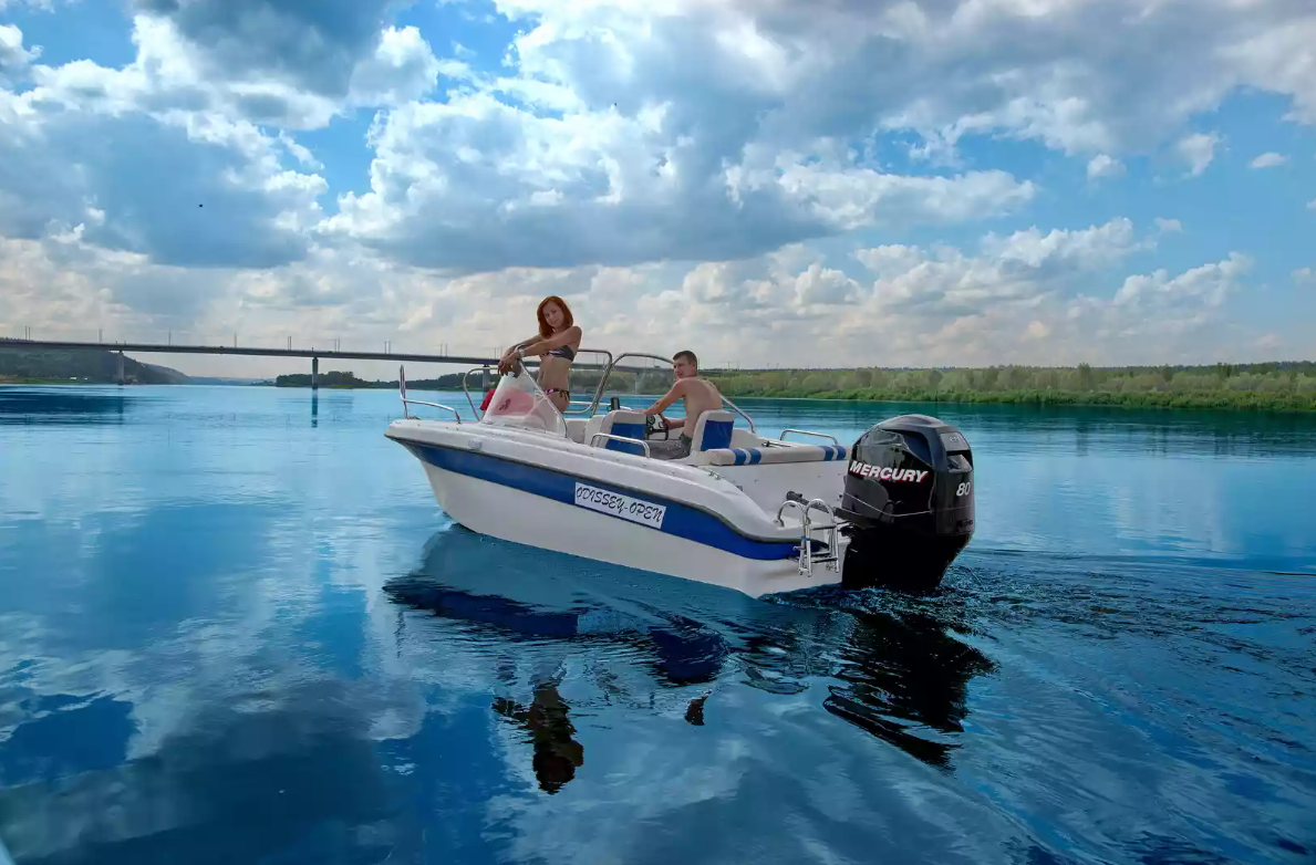 Стеклопластиковый катер Neman-530 Open в Пятигорске