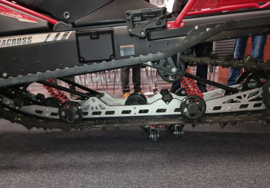 Снегоход AODES Siberiacross 1000 WT 508mm LCD 6.8 в Пятигорске