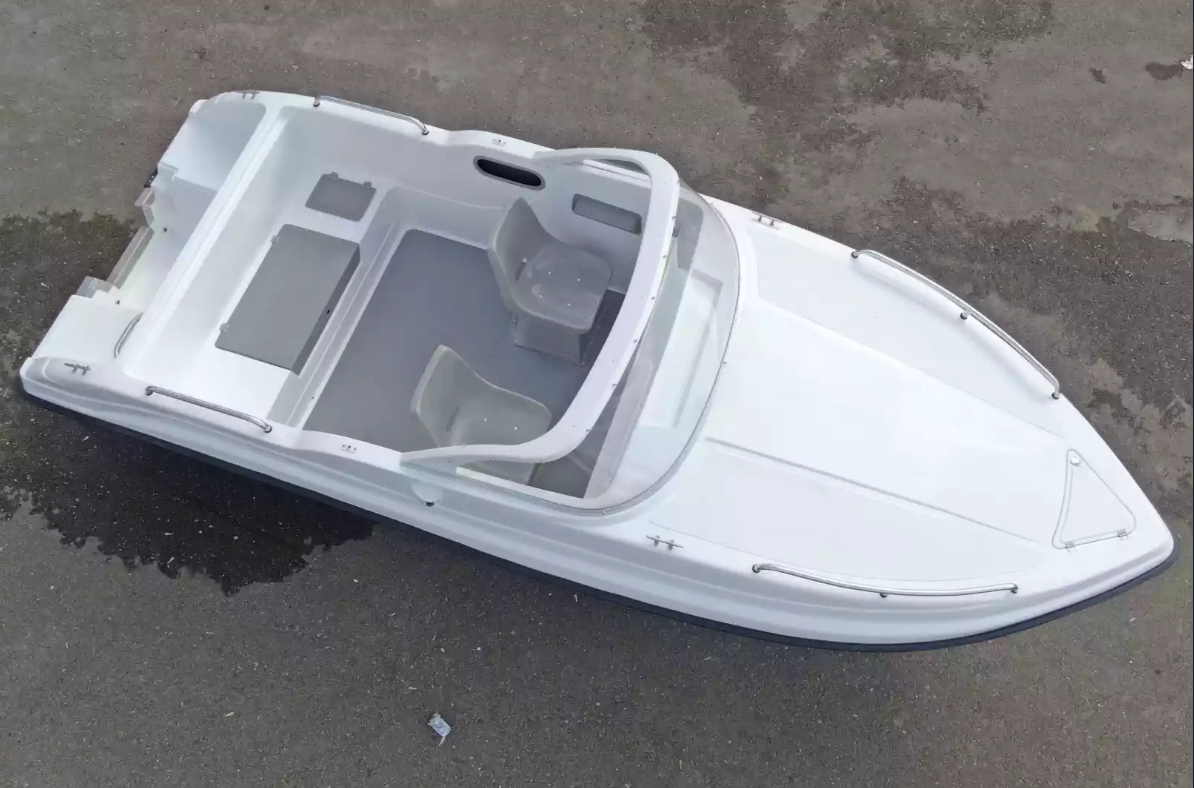 Комбинированный катер Neman-500 P в Пятигорске