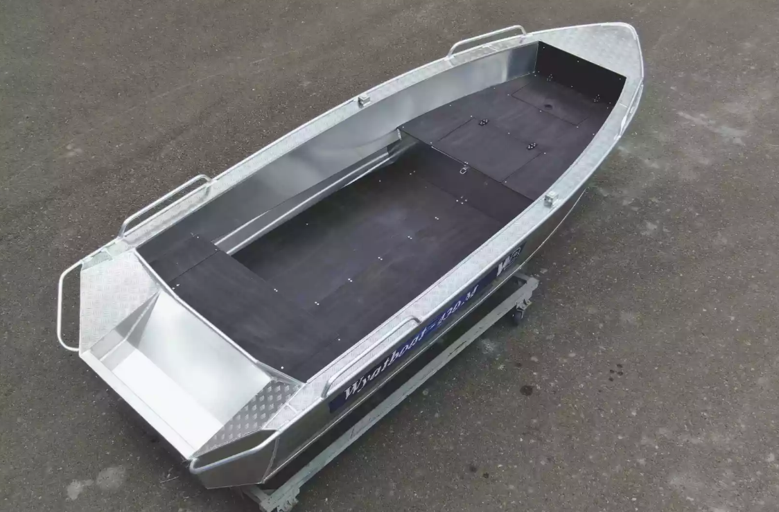Алюминиевая лодка  Wyatboat-430М FISH в Пятигорске