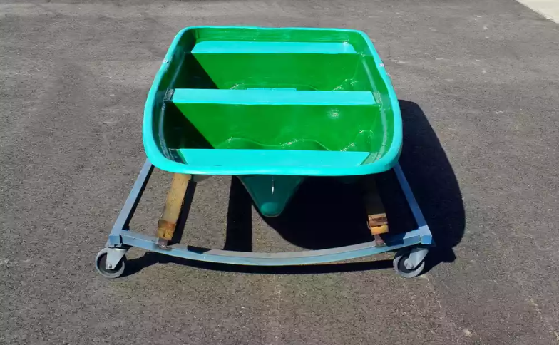 Стеклопластиковая лодка Старт (тримаран) в Пятигорске