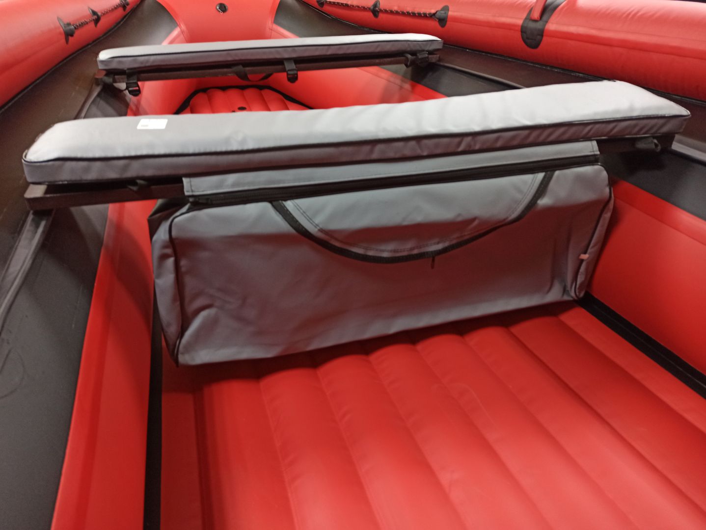 КОМПЛЕКТ МЯГКИХ НАКЛАДОК С СУМКОЙ ДЛЯ ЛОДОК 90Х20 СЕРЫЙ в Пятигорске