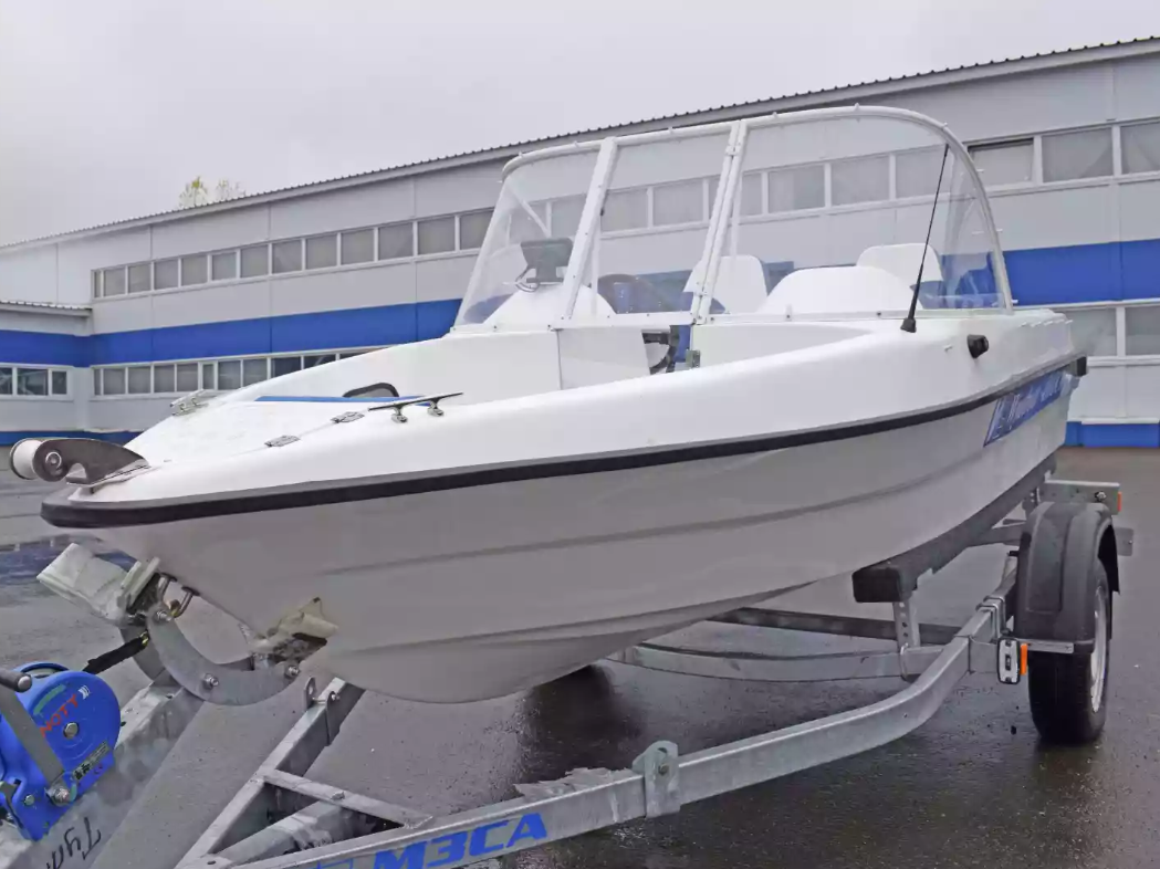 Стеклопластиковый катер Wyatboat-430DCМ (килевая) в Пятигорске