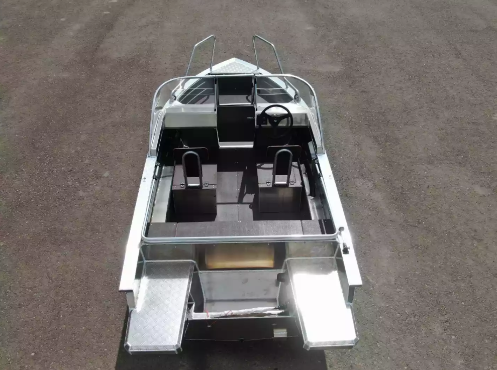 Алюминиевая лодка  Неман-400 DCM NEW в Пятигорске