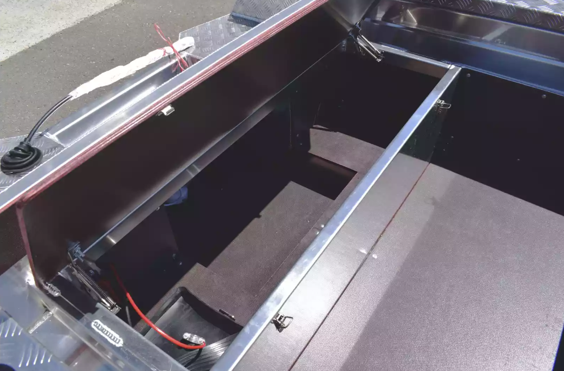 Алюминиевая лодка Wyatboat-390 DCM в Пятигорске