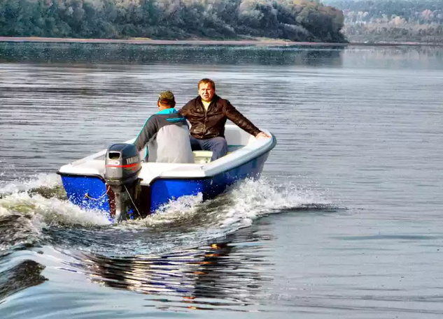 Стеклопластиковая лодка Wyatboat 430 тримаран в Пятигорске