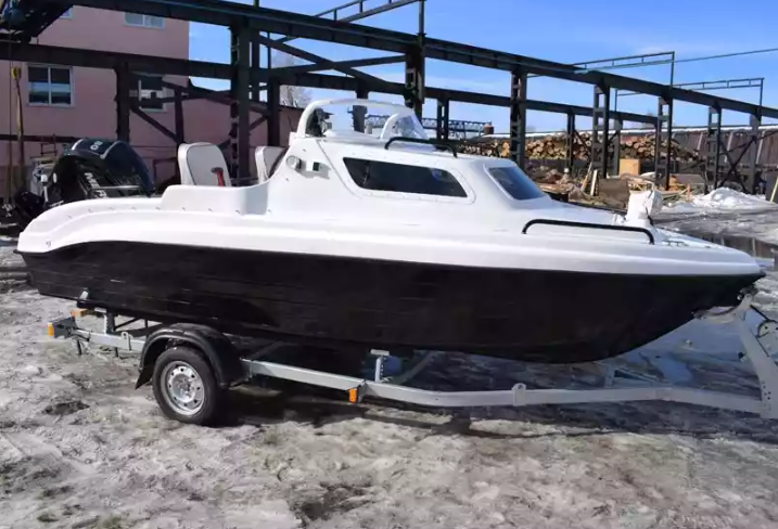 Комбинированный катер Neman-500 с каютой в Пятигорске