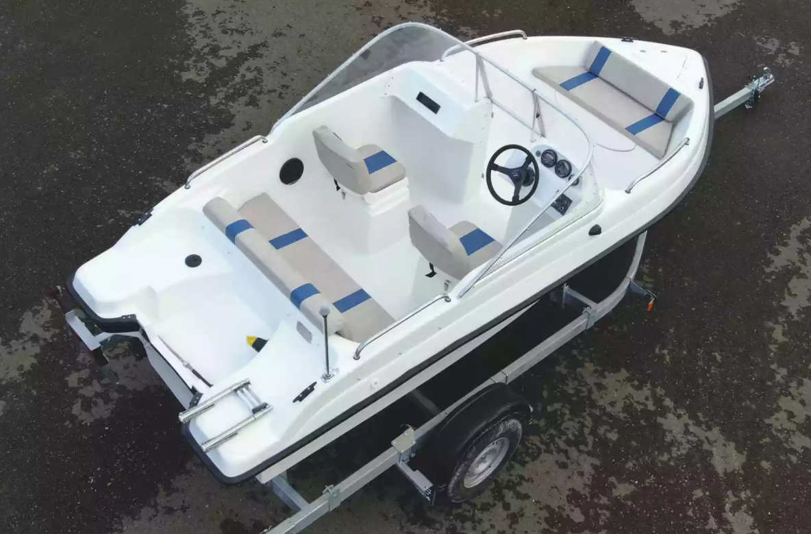 Стеклопластиковый катер Wyatboat-3 DC Open в Пятигорске