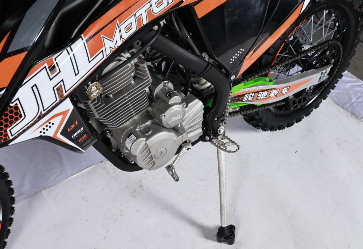 Мотоцикл JHLMOTO JHL LX1 CB250 (172FMM-3A) в Пятигорске