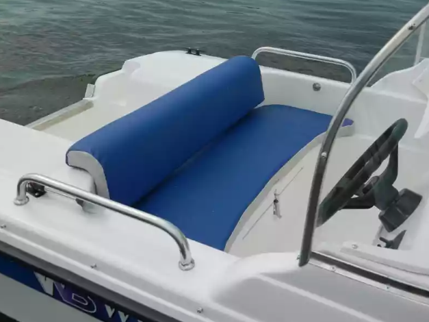 Стеклопластиковый катер Wyatboat-430 DCM (тримаран) в Пятигорске