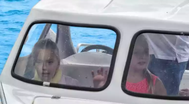 Стеклопластиковый катер Wyatboat-3 П (полурубка) в Пятигорске