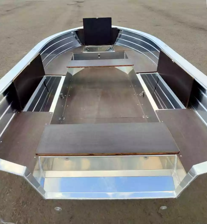 Алюминиевая лодка Неман-400 в Пятигорске