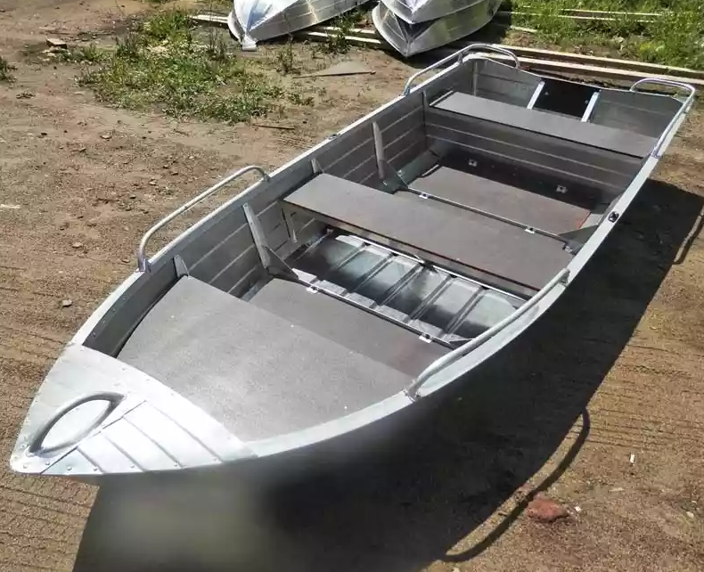 Алюминиевая лодка Вятка-Профи 37 в Пятигорске