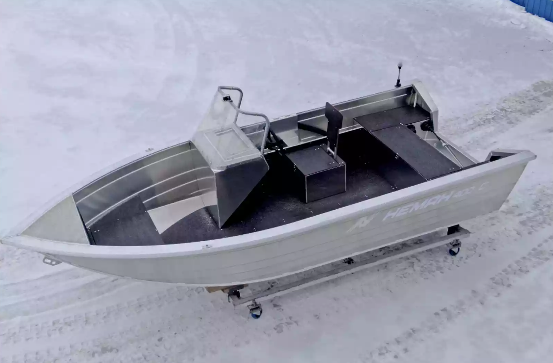 Алюминиевая лодка Неман-400 С в Пятигорске