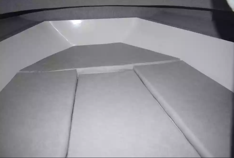 Стеклопластиковый катер Neman-530 с каютой в Пятигорске