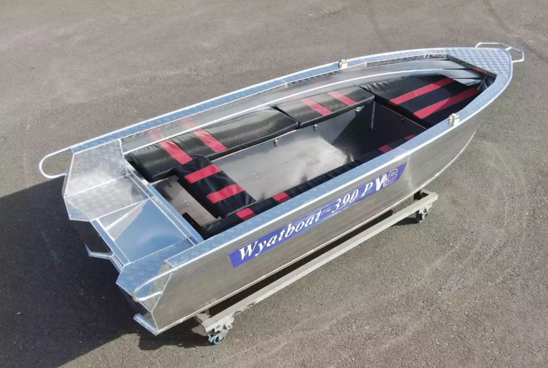 Алюминиевая лодка Wyatboat-390РМ увеличенный борт в Пятигорске