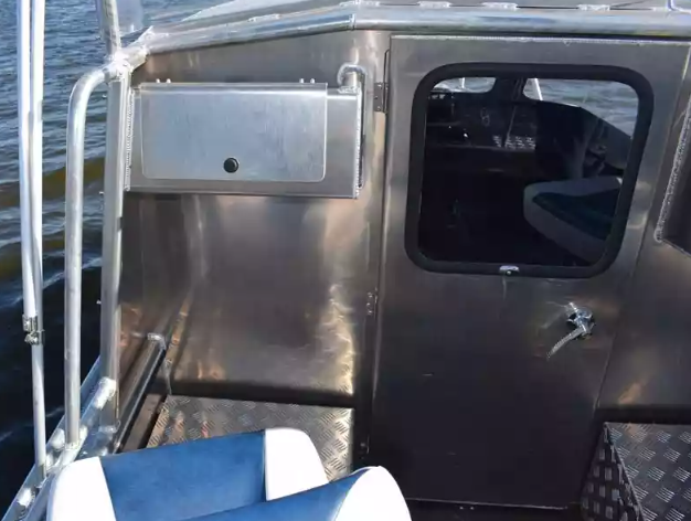 Алюминиевый катер Неман 550 с каютой в Пятигорске