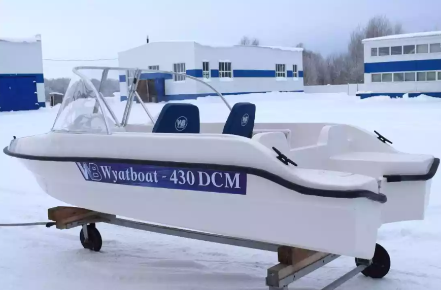 Стеклопластиковый катер Wyatboat-430DCМ (килевая) в Пятигорске