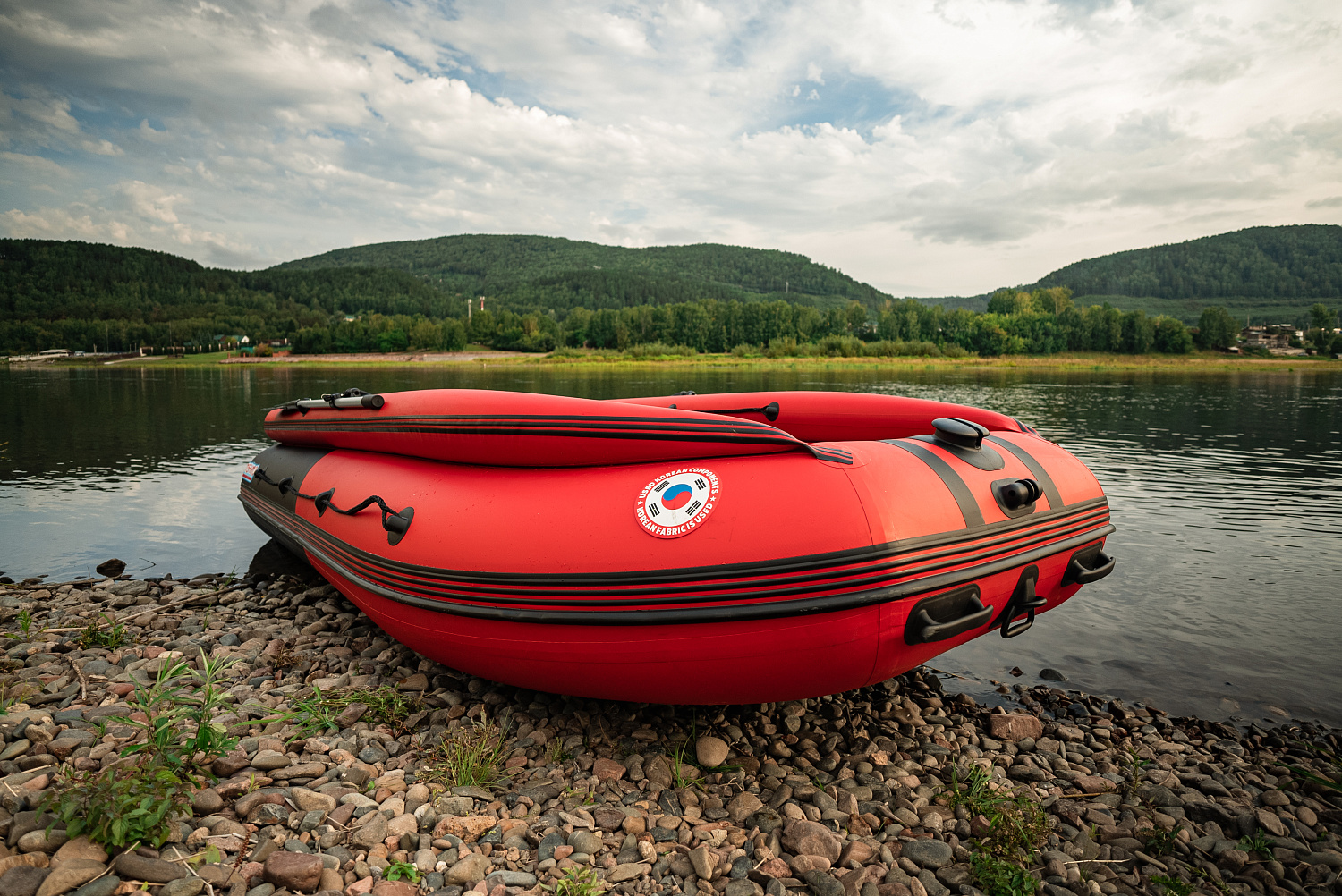 Лодка MISHIMO RIVER FJET PRO 430  под водомет в Пятигорске