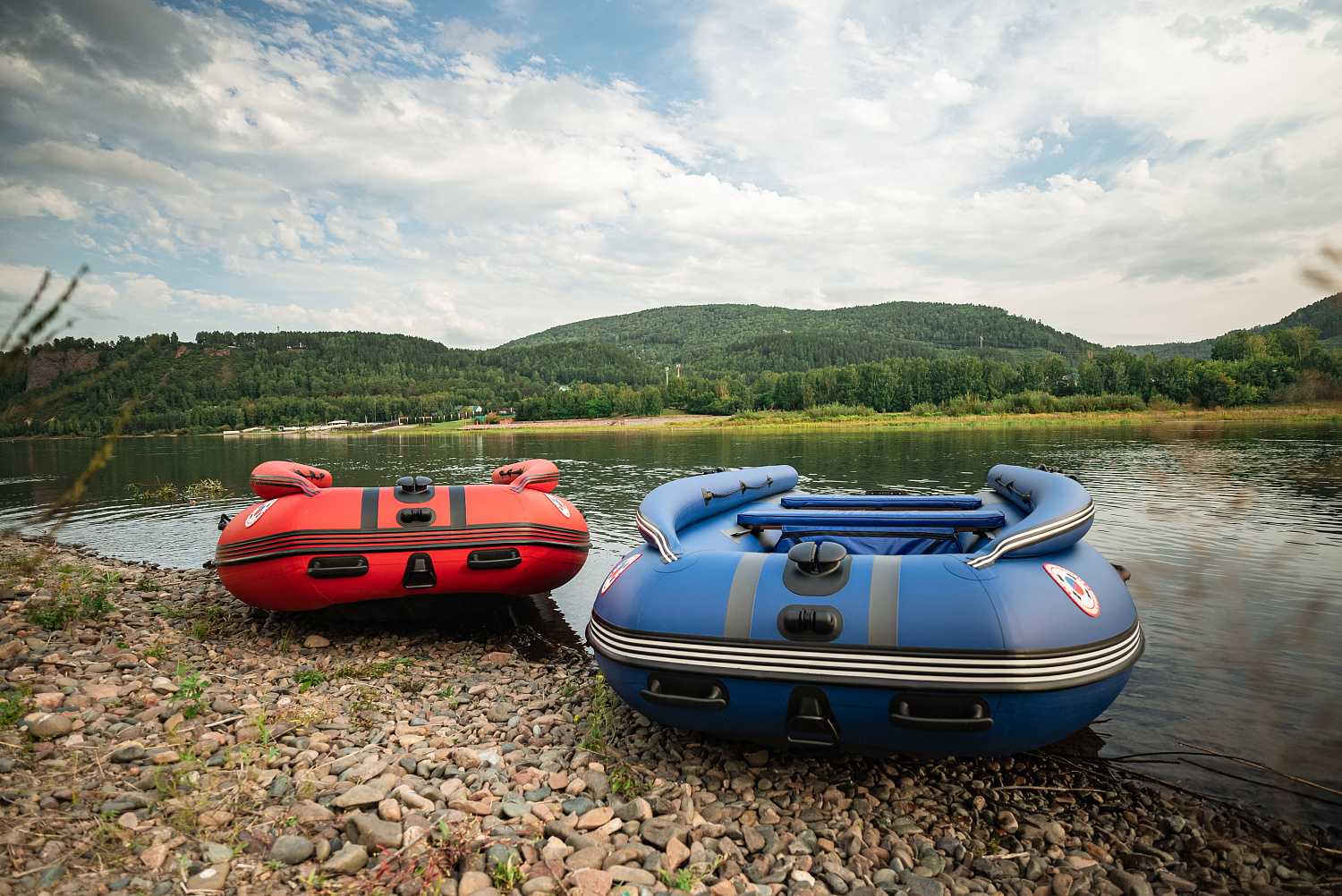 Лодка MISHIMO RIVER FJET PRO 430  под водомет в Пятигорске