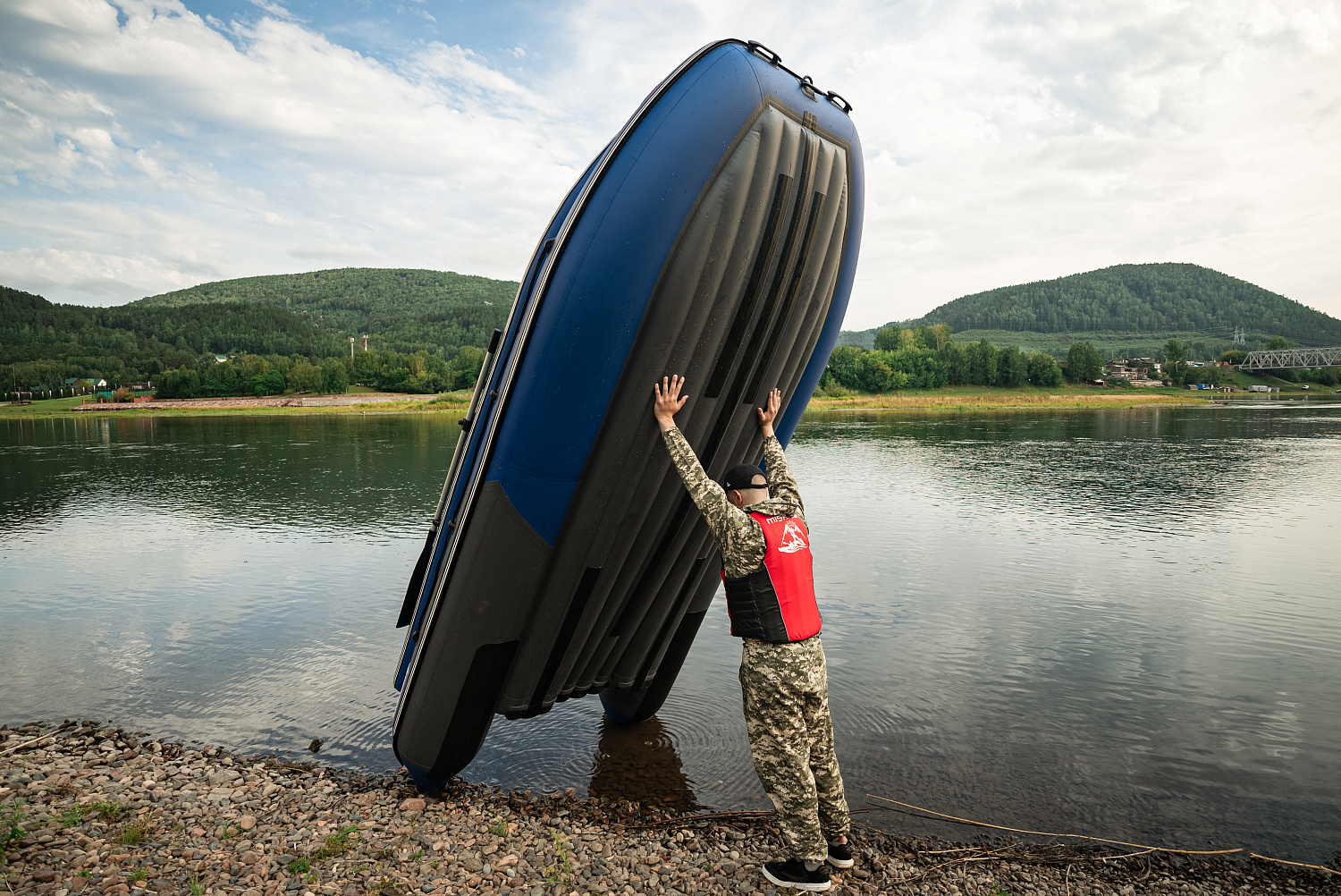 Лодка MISHIMO RIVER FJET PRO 430  под водомет в Пятигорске