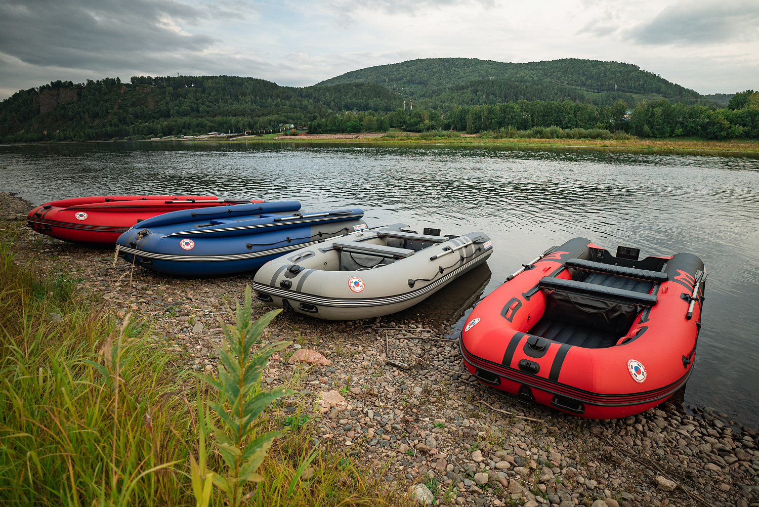 Лодка MISHIMO RIVER FJET PRO 430  под водомет в Пятигорске